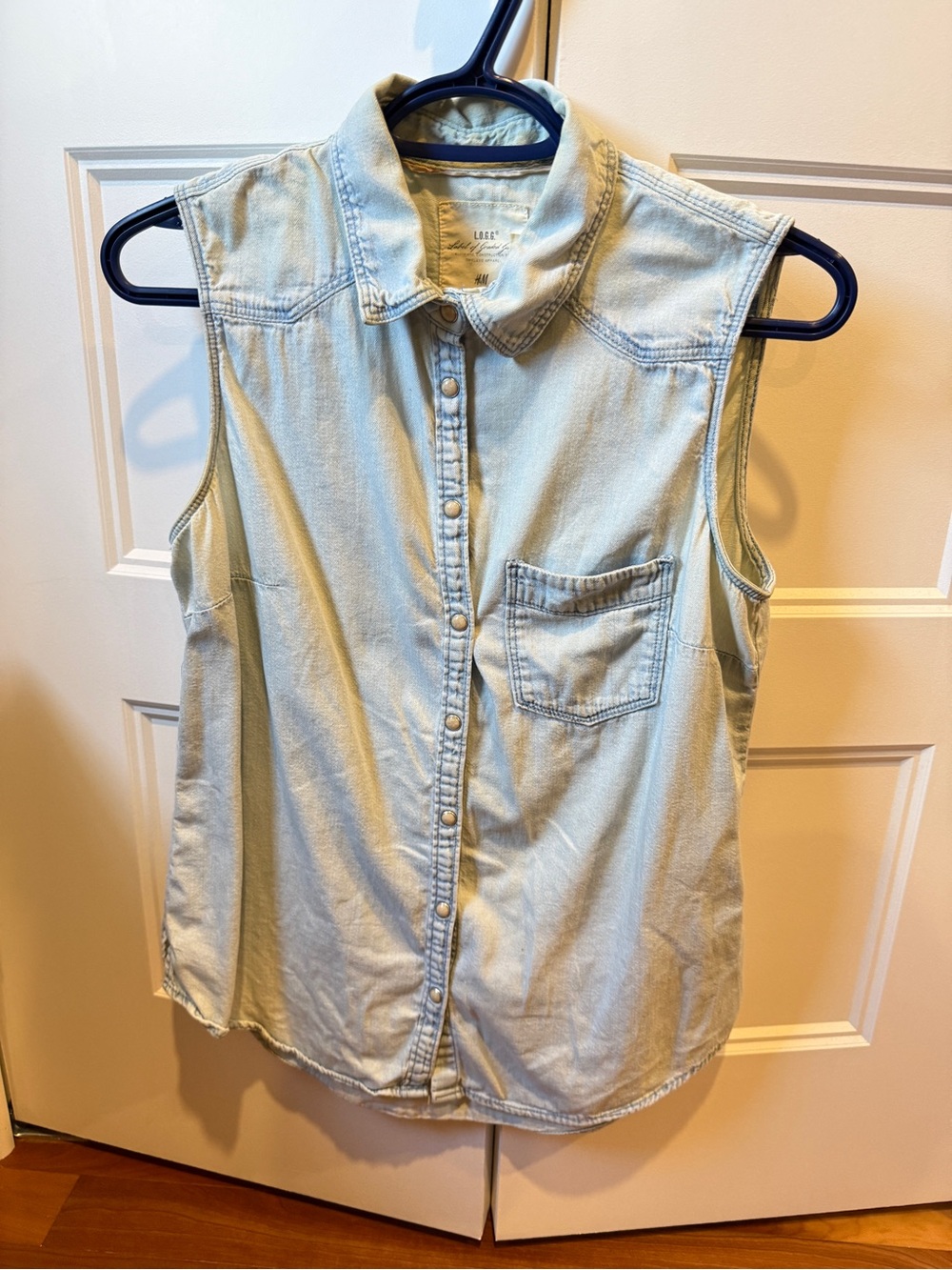 H&M Light Wash Sleeveless Denim Button-Up Top